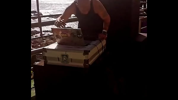 Experiência LGBTQIAPN: Toque no trio e creampie!