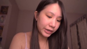 Stepsister fofa estudando com você – ASMR adulto asiático