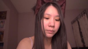 Asian Kitty Cat Girl: Aventura Sensual e Provocante